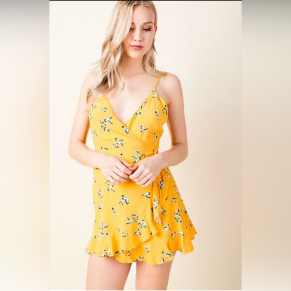 VGUC Vestique Romper